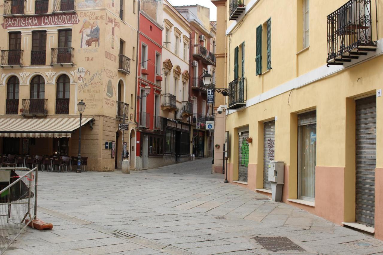 Via Cavour 19, Appartamento Del Conte Иглесиас Экстерьер фото